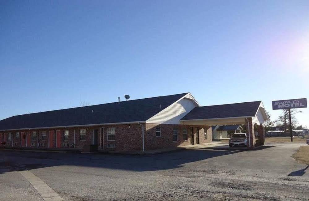 Suite 16 Motel Gore Exterior foto